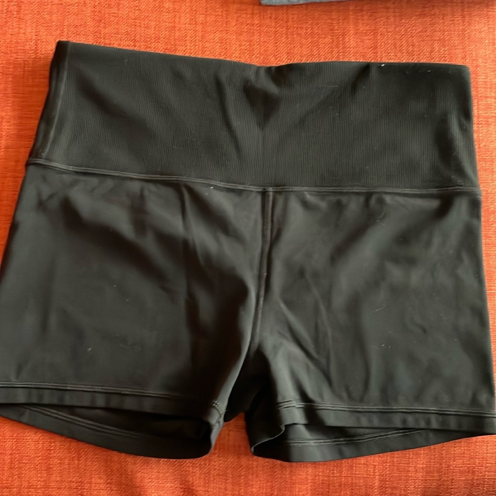 Athleta Studio 2.5" Short